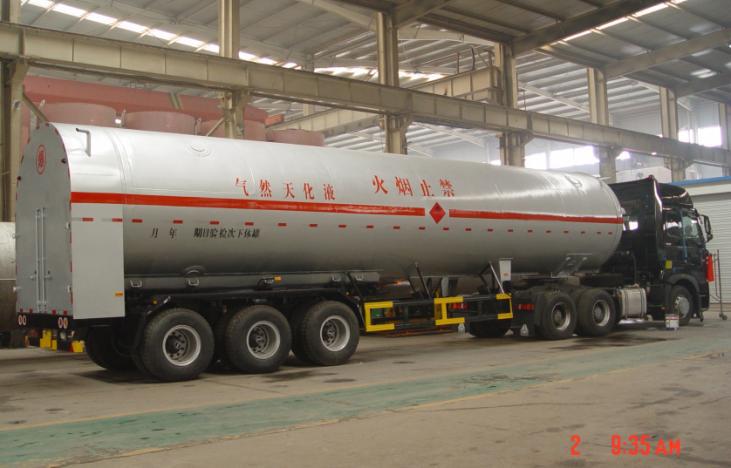 LNG运输半挂车